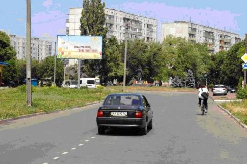 Білборд, Бігборд (Борд)  B у Фастові, 6х3  ул. Интернациональная, напротив ресторана "Старая Прага" (центр) Фото 1