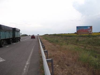 Білборд, Бігборд (Борд)  A у Любашівці, 3x6  автодорога Киев-Одесса, р-н Любашовского клеверного моста, по движен. на Одессу Фото 1