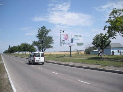 Билборд B в Южном Роздільна смуга від світлофора, СТО, церква фото 1