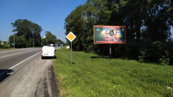 Билборд A в Запытове, 6x3м.  с. Запитів, на м.Львів, на обїздну м. Львова, на м. Камянка - Бузька/ м. Луцьк + АЗК WOG + зупинка громадського транспорту, траса Е-40 фото 1