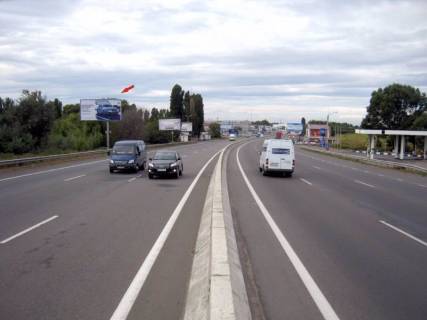 Билборд B в Одессе, Б  Київська траса - салон "Мерседес", в м. Київ фото 1