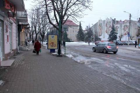 Ситискролл B в Надворной, 1,2x1,8  Грушевського, маг. техніки "Плай", напрямок руху до Майдану Шевченка фото 1