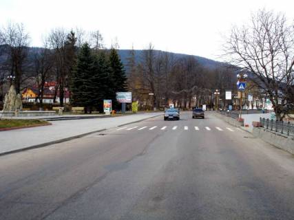 Бэклайт B в Яремче, 2x3  Траса Н-09 Мукачево-Львів, Свободи, центр міста, міський фонтан, алея, Будинок культури, напрямок руху на Івано-Франківськ фото 1
