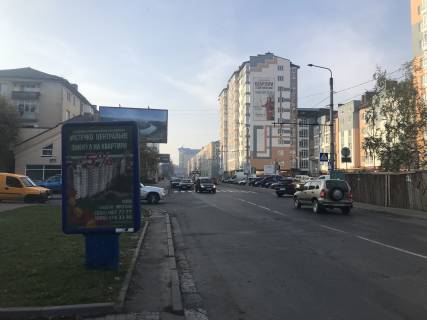 Ситилайт B в Ивано-Франковске, 1,2х1,8  вул. Мельника початок квіткового базару від вул.  Ак. Сахарова (Чекістів) фото 1