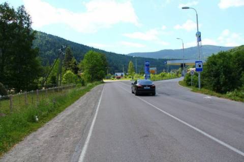 Билборд A в Микуличине, 3x6  Траса Н-09 Мукачево-Львів, АЗС УкрНафта, напрямок руху на Буковель фото 1