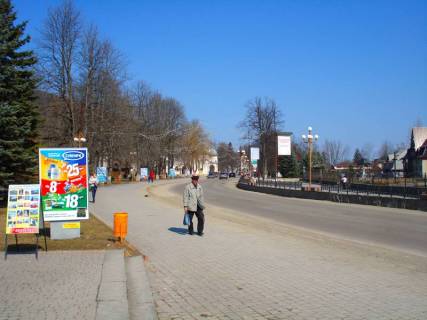 Ситискролл B в Яремче, 1,2x1,8  Траса Н-09 Мукачево-Львів, Свободи, центральна міська алея, міський фонтан, Будинок культури, маг. ЛЕКС, напрямок руху на Івано-Франківськ фото 1