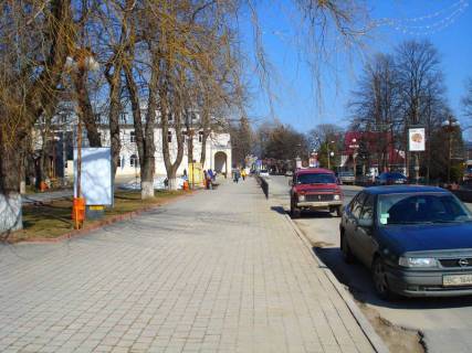Ситилайт B в Яремче, 1,2x1,8  Траса Н-09 Мукачево-Львів, Свободи, центральна міська алея, привокзальна площа, з/д вокзал, кафе Каштан, напрямок руху на Івано-Франківськ фото 1