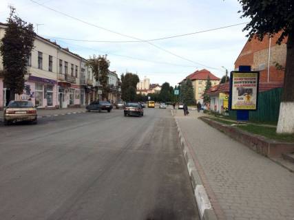 Ситилайт A в Надворной, 1,2x1,8  Грушевського, супермаркет 555, маг.Делікат, напрямок руху до Майдану Шевченка фото 1
