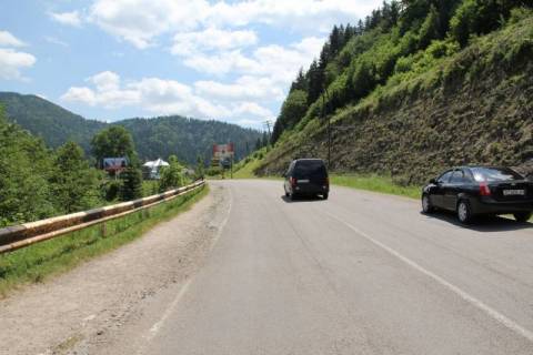 Білборд, Бігборд (Борд)  A у Татарові, 3x6  Траса Н-09 Мукачево-Львів, після бази МВД, напрямок руху на Буковель Фото 1