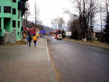 Бэклайт A в Яремче, 2x3  Траса Н-09 Мукачево-Львів, Свободи, центр міста, навпроти магазину "У Галини", напрямок руху на Івано-Франківськ фото 1