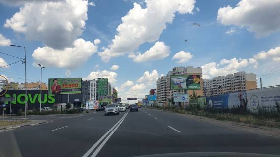 Білборд, Бігборд (Борд)  A у Вишневе, Board 3x6м  вул. В. Стуса/перед поворотом на вул. Освіти, за "Novus" вул. Першотравнева, 26, направ. на Крюківщину Фото 1