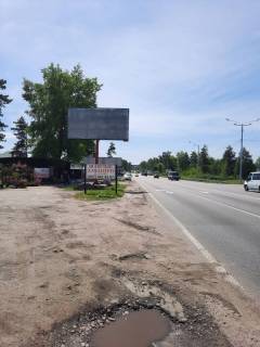Білборд, Бігборд (Борд)  B у Нових Петрівцях, Board 3x6м  вул. Свято-Покровська, перед світлофором, за 100м перед поворотом на Вишгород, АЗС "ОККО", АЗС "БРСМ", з м. Київ Фото 1