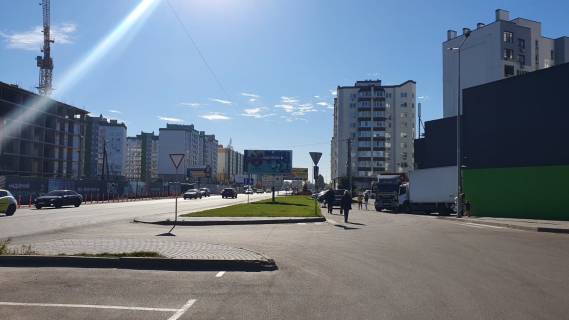 Білборд, Бігборд (Борд)  A у Вишневе, Board 3x6м  вул. В. Стуса, біля парковки "Novus", перший заїзд на парковку, направлення на Крюківщину Фото 1