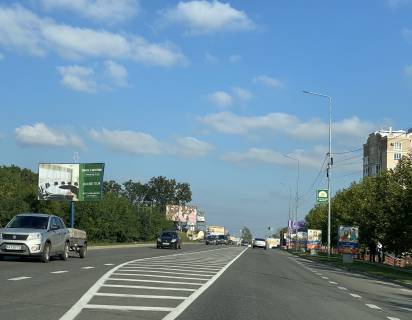Билборд B в Крюковщине, Board 3x6м  вул. Соборна/вул. Л. Українки, світлофор, біля ЖК "Петровський квартал", Магазин "Для Душі", "OKwine", Вет. клініка "PavelVET", 50м. до «Оші Суші»,  в бік с. Білогородки фото 1