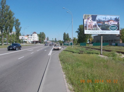 Билборд A в Вышгороде, Board 3x6м  вул. Набережна/ вул.Шевченка, світлофор, за зупинкою "Кінотеатр "Мир", в напрямку з м. Київ фото 1