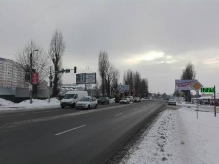 Білборд B у , Вишневе (Вишневе), Board 3x6м  вул. Соборна, 118 , поруч стадіон,  АЗС "Нафта", Автосервіс "Prime Cars", "АВТОПОЛИВ МАРКЕТ", в бік с. Святопетрівське Фото 1