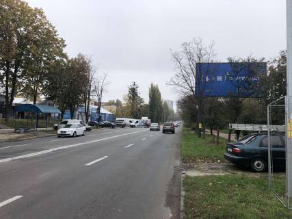 Билборд A в Киеве, Board 3x6м  вул. Ак. Булаховського, 2,  зупинка, Магазин обоїв «Рулон», поворот  на вул.  Лісорубна,  поруч Агромат "Світ кераміки", в напрямку пр. Палладіна фото 1