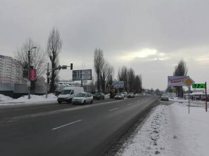 Билборд B в Софиевской Борщаговке, Board 3x6м  вул. Київська, 82  через дорогу, світлофор, поворот  на  вул. Волошкова, "Києво-Святошинський районний центр зайнятості", "Сінево", "Клініка Амеда", ЖК "Волошковий", Спортклуб "Еталон", в бік м. Вишневе фото 1
