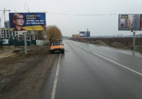 Билборд B в Новосёлках, Board 3x6м  вул. Васильківська, навпроти повороту на вул. Олександрівська, поруч ЖК "Софія Нова",  навпроти Хімскладу, перед поворотом на вул. Приміська, "Нова Пошта", "Brooklyn Barbershop", "El Vanilla", фото 1