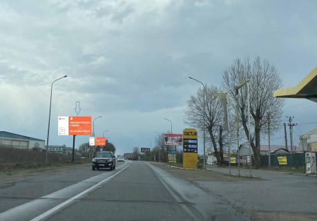 Білборд, Бігборд (Борд)  B у Святопетрівському, Board 3x6м  вул. Білогородська, зупика Фармацевтичний з-д "Фалбі", навпроти АЗС, а/д Р-04 Київ-Білогородка-Фастів-Знам'янка 6+460км., в бік м. Боярка Фото 1