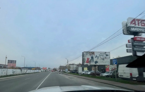 Билборд A в Тарасівці, Board 3x6м   Вул. Балукова/ вул. Дружби, біля "АТБ-Маркет", "Маркет - super Thrash Траш",  Клініка "CALM", навпроти "Dila",  "Сінево", ЖК "ЄвроМісто", в бік с. Тарасівка, с. Гатне фото 1