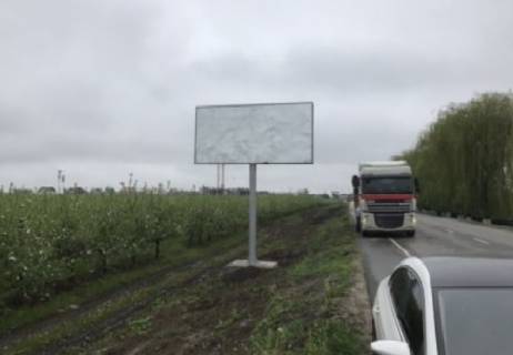 Billboard B in Novosilki, Board 3x6м  st. Vasil'kivs'ka, za 212 m. pered povorotom na st. Kiivs'ku z livoi storoni, "Traktir Zastava", Sadocok "Kocik", na uzbicci dorogi Novosilki-Cabani, v bik Cabaniv Photo 1