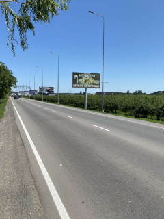 Билборд A в Новосёлках, Board 3x6м  вул. Васильківська, за 212 м. перед поворотом на вул. Київську з лівої сторони, "Трактир Застава", Садочок "Коцик", на узбіччі дороги Новосілки-Чабани, в бік Києва фото 1