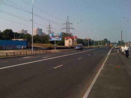 Билборд B в Вышгороде, Board 3x6м  вул. Набережна, 20-22, біля Магазин "Столярних Виробів", СТО "VIPmotors", Автосалон "Avto iz US", навпроти Таверна «Веселый Бакенщик», в напрямку з м. Київ фото 1