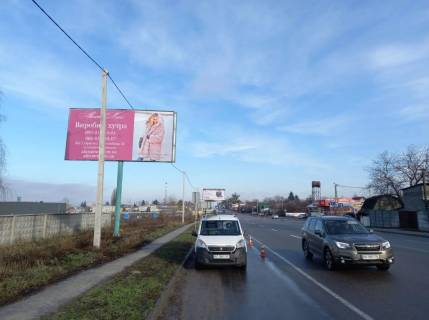 Билборд B в Боярке, Board 3x6м  вул. Магістральна, вїзд до "ЕПІЦЕНТР", "Сільпо", світлофор, зупинка,  в бік с. Святопетрівське фото 1