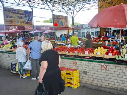 Билборд A в Хмельницком, 3x6  Соборна вул.11 (центр. продринок, №1, внутр) фото 1