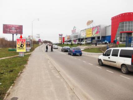 Ситилайт B в Хмельницком, 1.8x1.2  Степана Бандери (Маршала Рибалка) вул., 2а, біля ТРЦ "Оазис", №9 фото 1