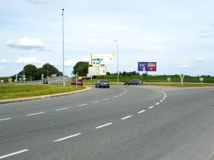 Билборд A в Мацковцах, 3x6  В'їзд зі Львова (біля кола, об'здна, М12) фото 1