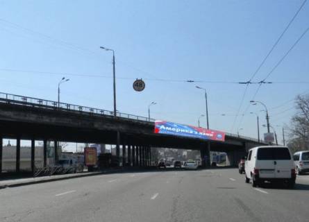 Білборд, Бігборд (Борд)  A у Києві, 16x2  Теліги О. вул., просп. Степана Бандери (Московський), від ст.м. Почайна (колишня Петрівка) Фото 1
