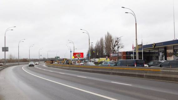 Prismatron, Prism A in Kyiv, 6x3  Naberezno-Ribal'ska st. / Elektrikiv st.7, AZS "Glusco", ruh v napramku Naberezno - Kresatic'koi st. - 319053 Photo 1