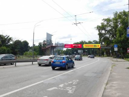 Білборд, Бігборд (Борд)  A у Києві, 8x2  Воскресенський (Перова б-р) проспект. надземний пішохідний перехід, до Броварського пр. Фото 1