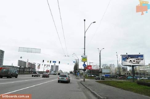 Призма  в Киеве Броварской пр-т, поворот на просп. Георгія Нарбута (Визволителів), в центр - 38353 фото 1