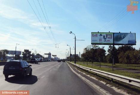 Призма  в Киеве Бандеры Степана пр-т, в сторону Петровки, левый, в центр - 38577 фото 1