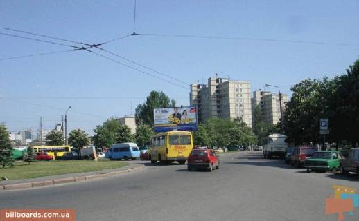 Билборд  в Киеве Порика пр-т 11, возле супермаркета Сильпо, к пр-ту Свободы, из центра фото 1