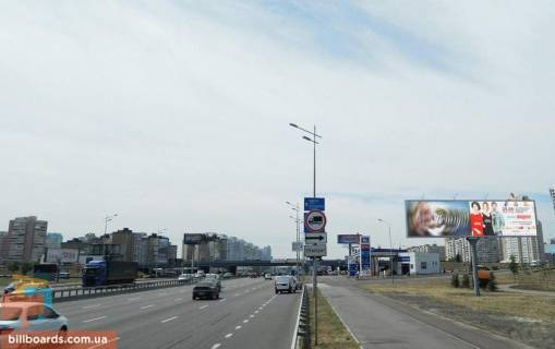 Призма  в Киеве Бажана пр-т 400 м до пр-та Григоренко, в центр, правая - 66326 фото 1