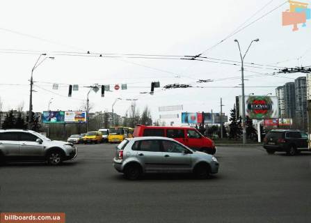 Billboard  in Kyiv Vatutina pr-t, povorot na b-r Perova, v centr, pravyj Photo 1