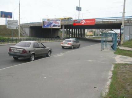 Билборд A в Киеве, 8x2  просп. Володимира Івасюка (Героїв Сталінграда). / просп. Степана Бандери (Московський)., до масиву Оболонь фото 1