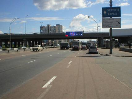 Нестандарт A в Киеве Бажана пр-т / Ревуцького вул., ст.м. "Харківська", з центру фото 1
