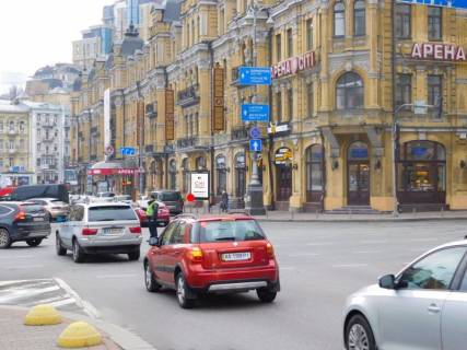 Ситискролл A в Киеве, 1,2x1,8  Бессарабська площа біля буд. 1/3 №1, Арена Сіті, рух в напрямку бул. Л.Українки фото 1
