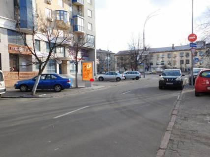 Білборд, Бігборд (Борд)  B у Києві, 1.2x1.8  Копиленка Олександра вул. 2/46 Фото 1