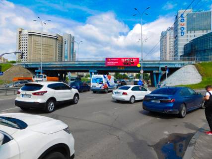 Билборд A в Киеве, 8x2  Митрополита Андрея Шептицького вул. (Луначарського)., біля Броварського пр., ст.м. `Лівобережна`, від метро фото 1