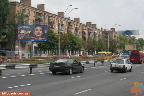 Билборд  в Киеве просп. Берестейський (Перемоги) 112, возле клуба Бинго, в центр фото 1