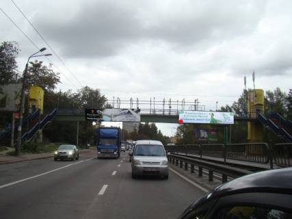Нестандарт A в Киеве, 8x2  Теліги О. вул., в районі АЗС фото 1