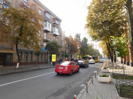 Скроллер B в Киеве Князів Острозьких вул. (Московська). 5/2 - 183914 фото 1