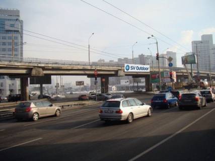 Нестандарт A в Киеве, 8x2  Науки пр-т 8, рух в напрямку М. Грінченко вул. фото 1