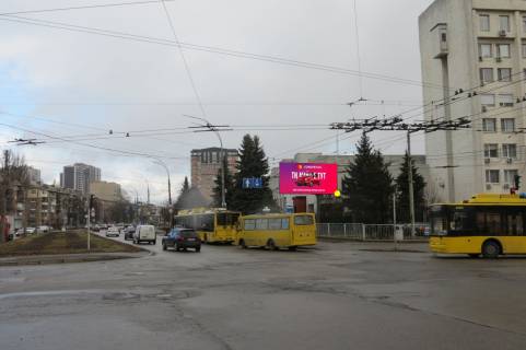 Билборд A в Киеве Святослава Хороброго вул. (Народного Ополчення вул.), біля Ернста ул., до Севастопольської пл., в центр фото 1